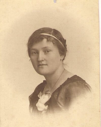 Iren Budzyńska - właścicielka pensjontu						    						    						    						    