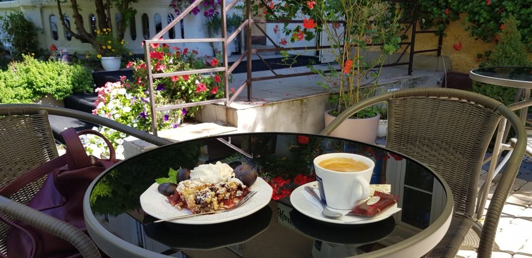 Ciasto śliwkowe z kawą lavazza